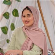 Passionate English tutor with an MA in Creative Writing from Queen Mary University of London, offering engaging online lessons in